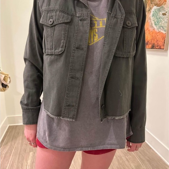 Green jacket - Picture 2 of 2